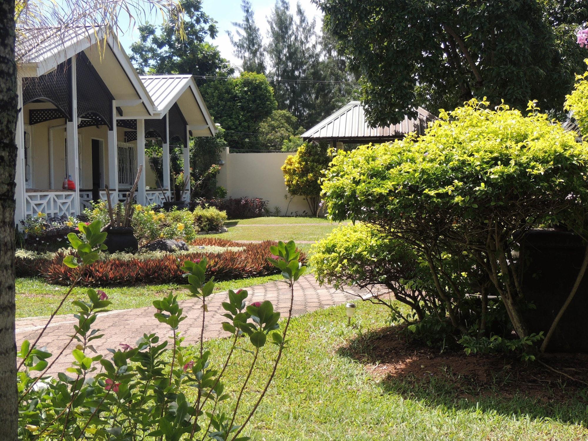 Hotel La Roussette Anse aux Pins Exterior photo